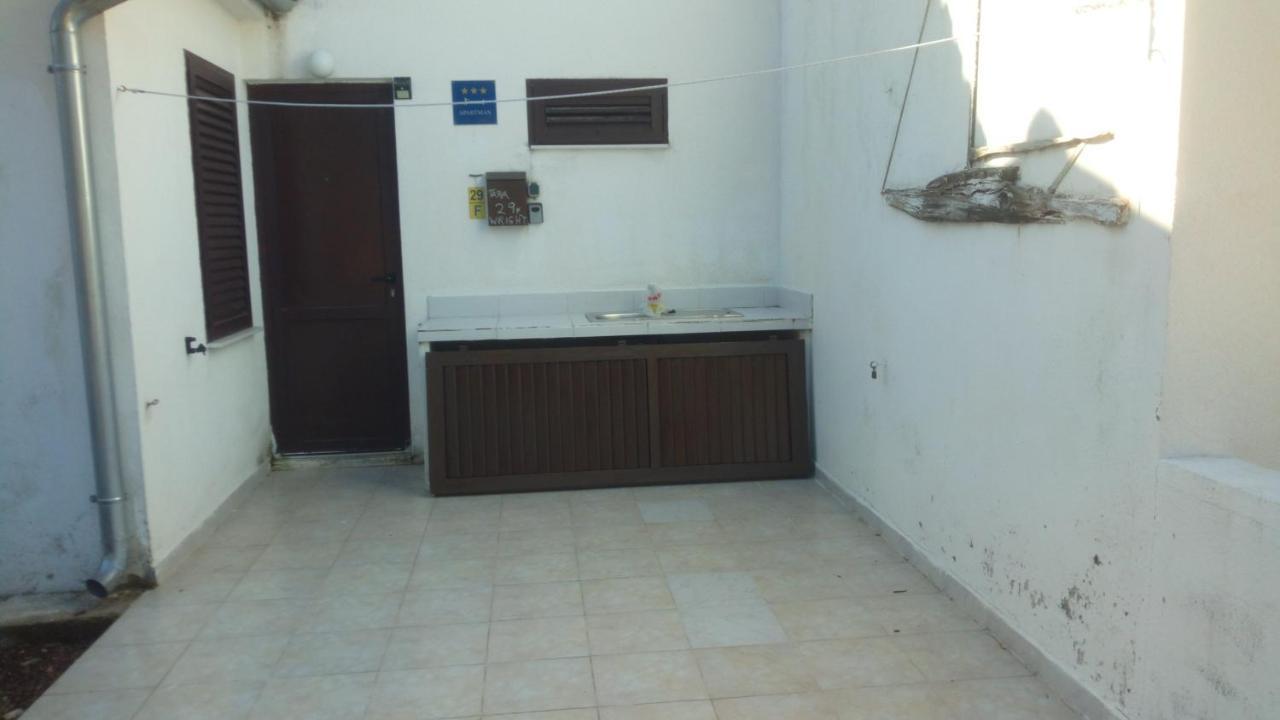 Apartment Tara Necujam Luaran gambar