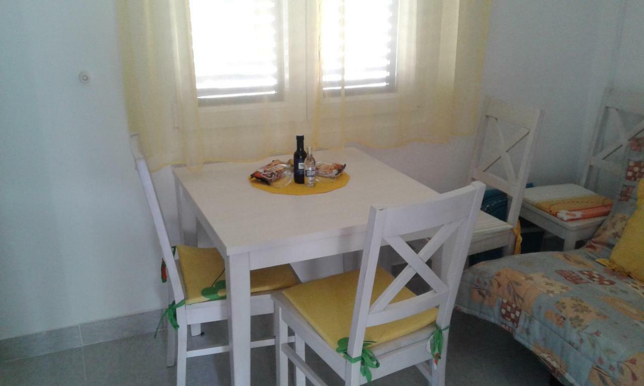 Apartment Tara Necujam Luaran gambar